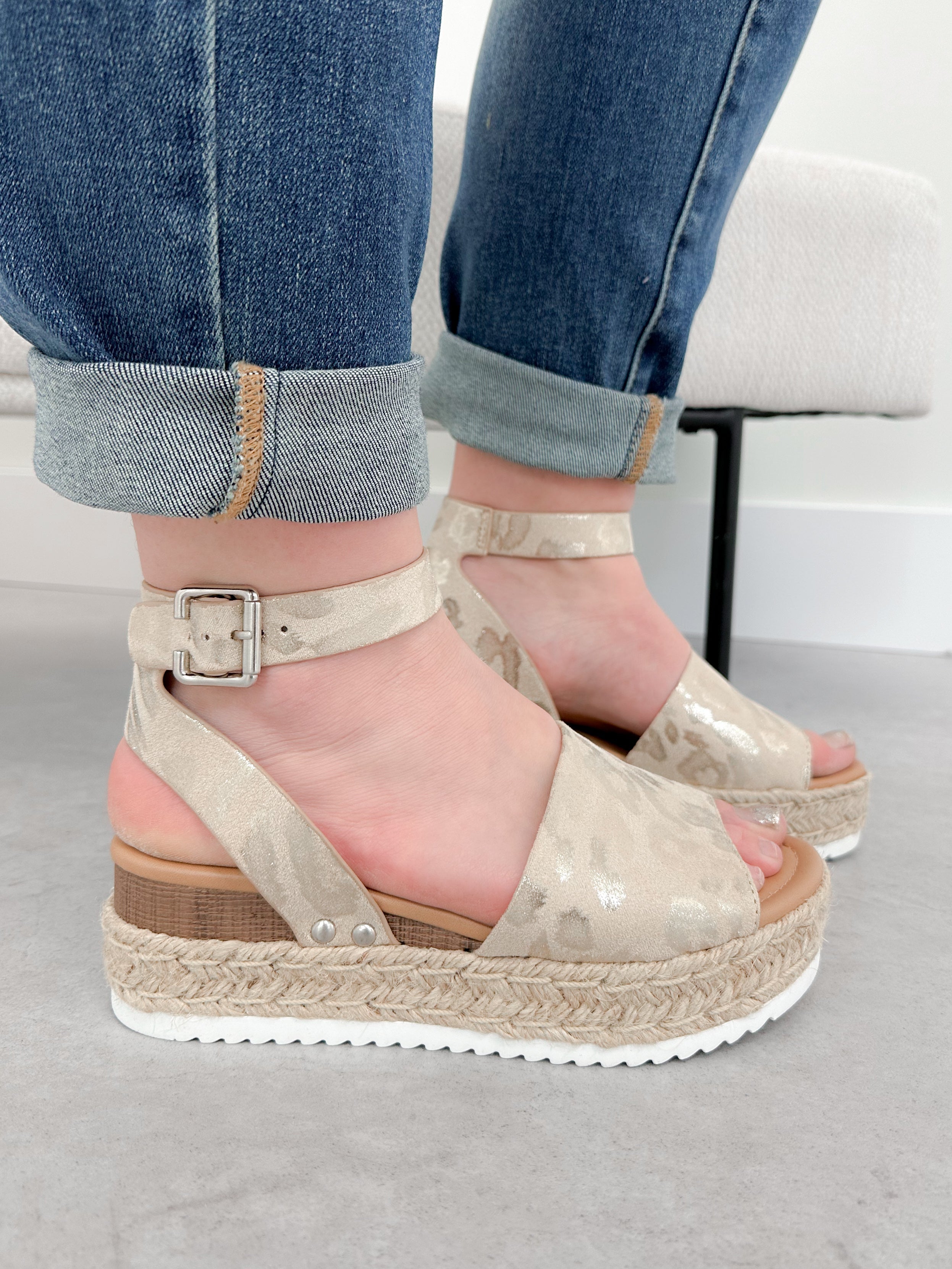 Runway Platform Sandals in Gold Cheetah