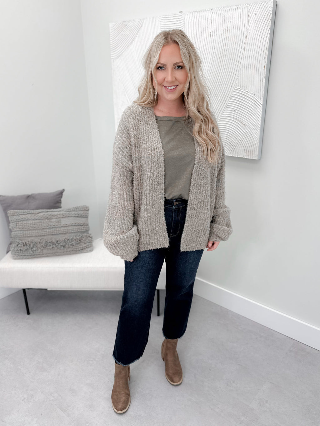 Skye Cardi in Dust
