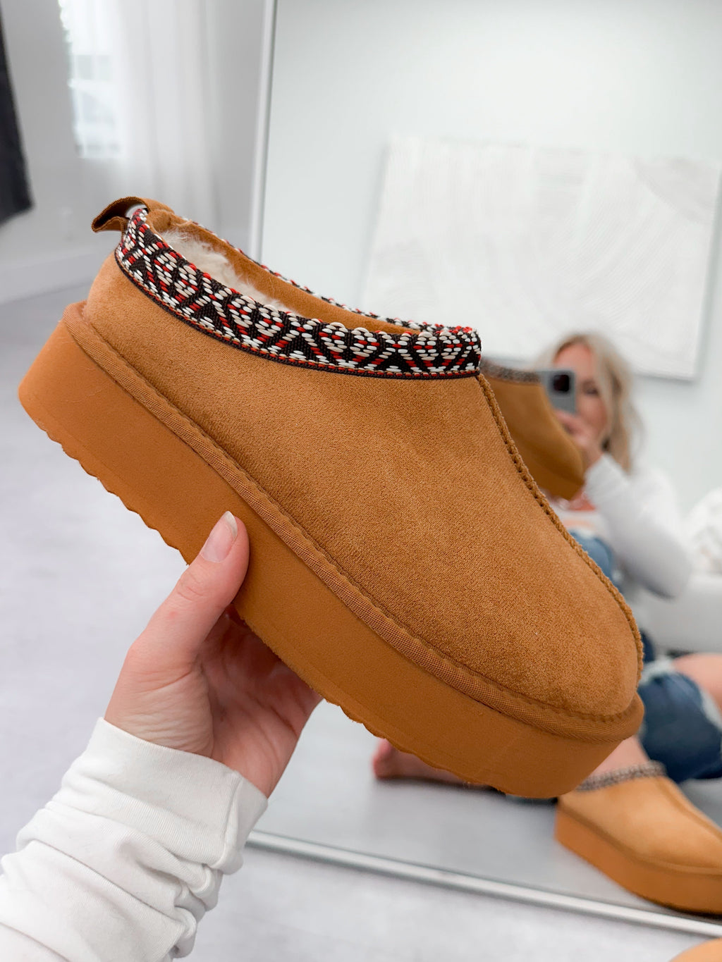 Oasis Bootie in Tan