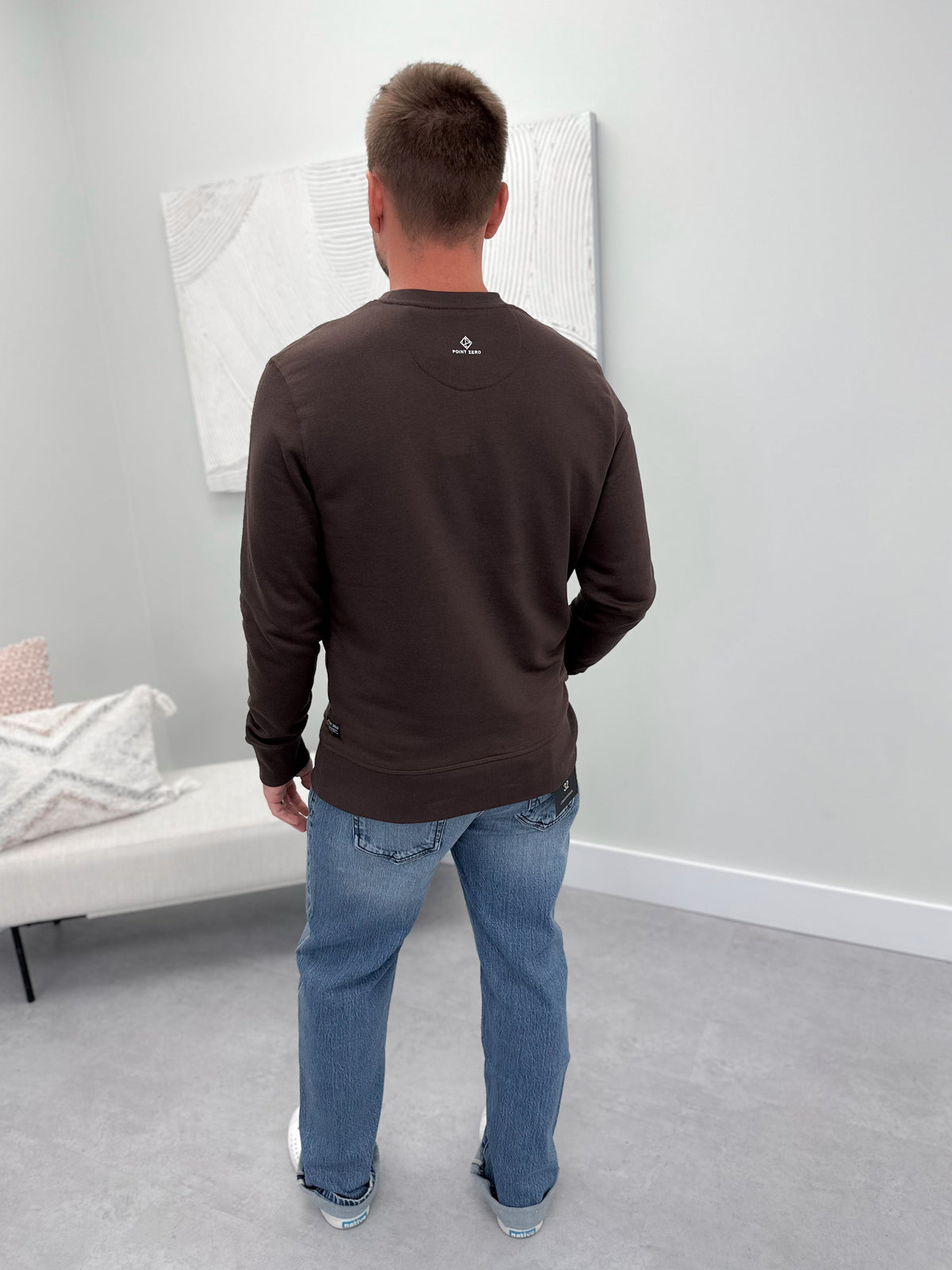 Dobby Mens Pullover in Chocolate