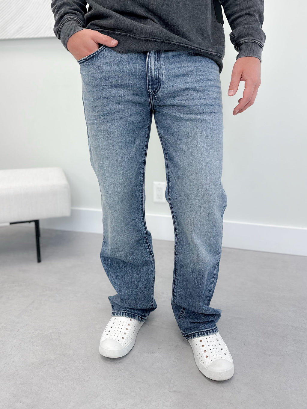 Ashton Mens Jeans in Medium Wash