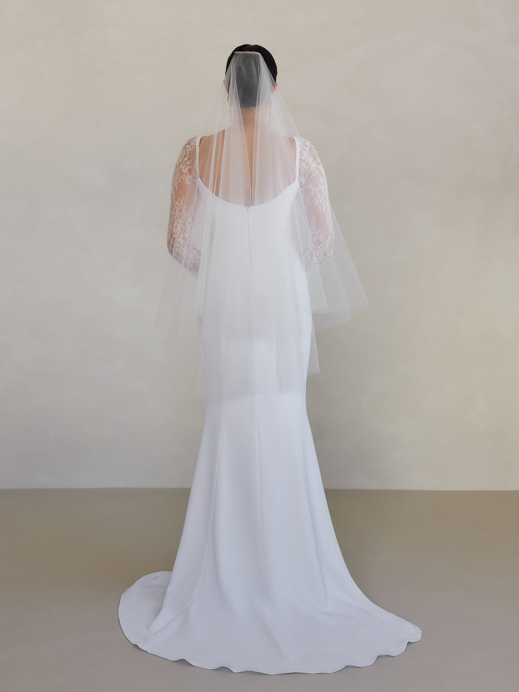 Liberty Veil - Fingertip Length