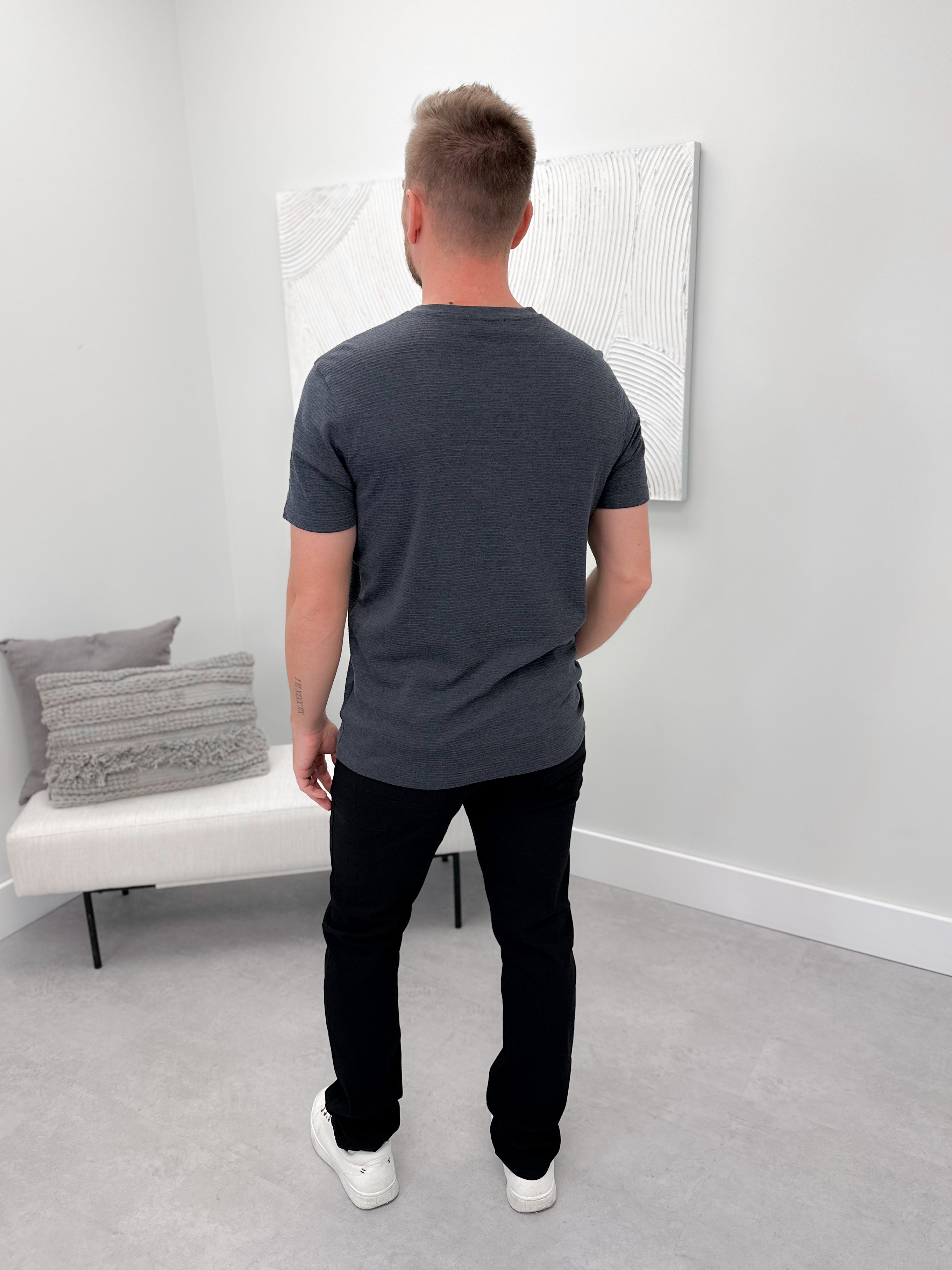 Ribbed Smith Men’s Tee in Navy