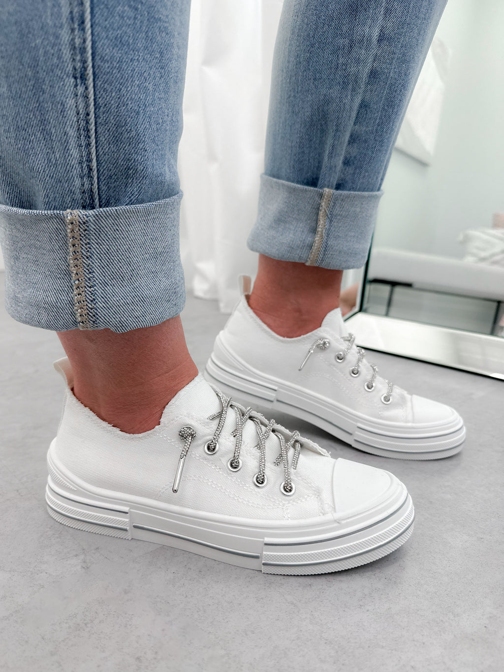 Glitz Sneaker in White