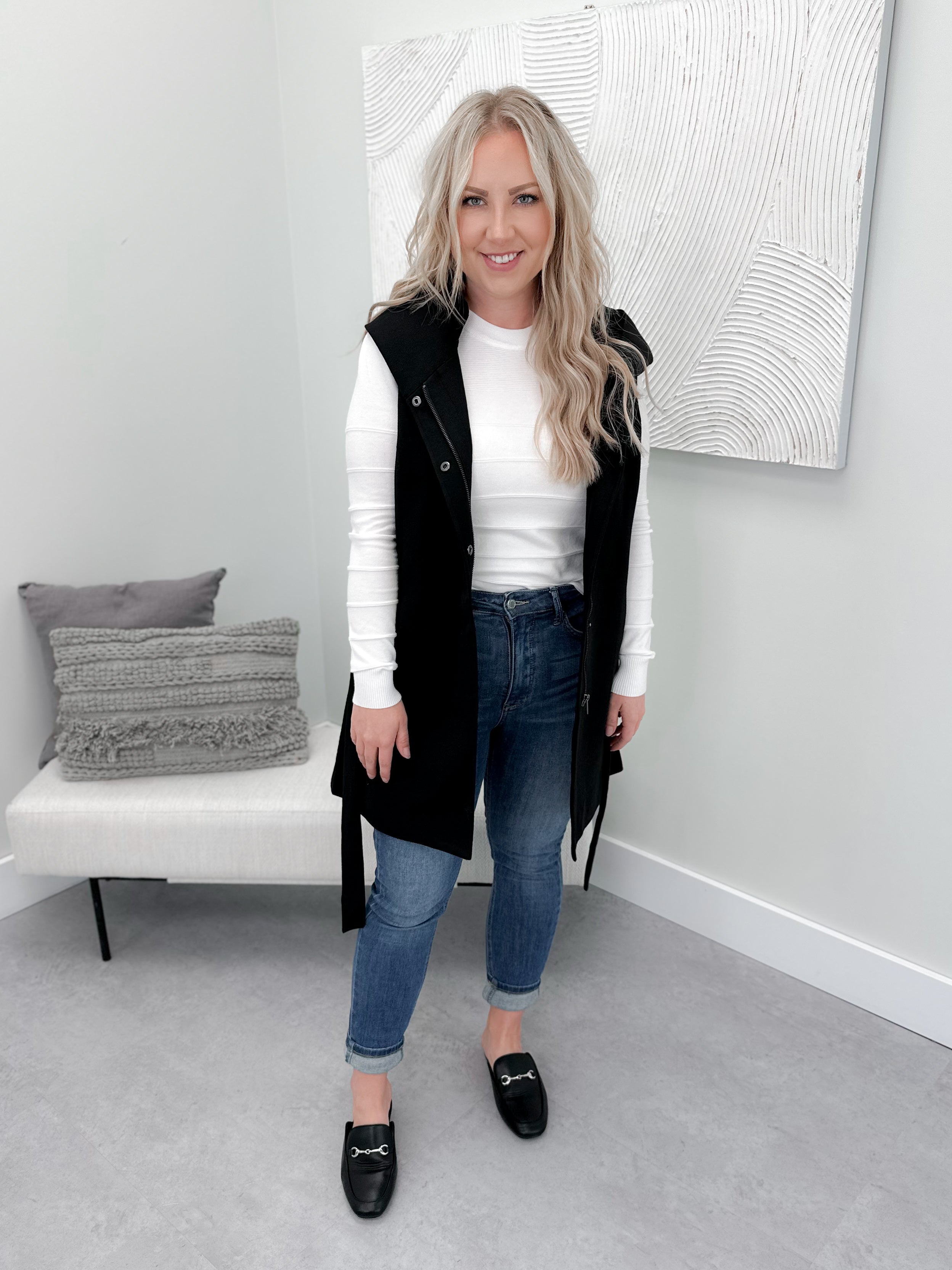 Sedona Vest in Black