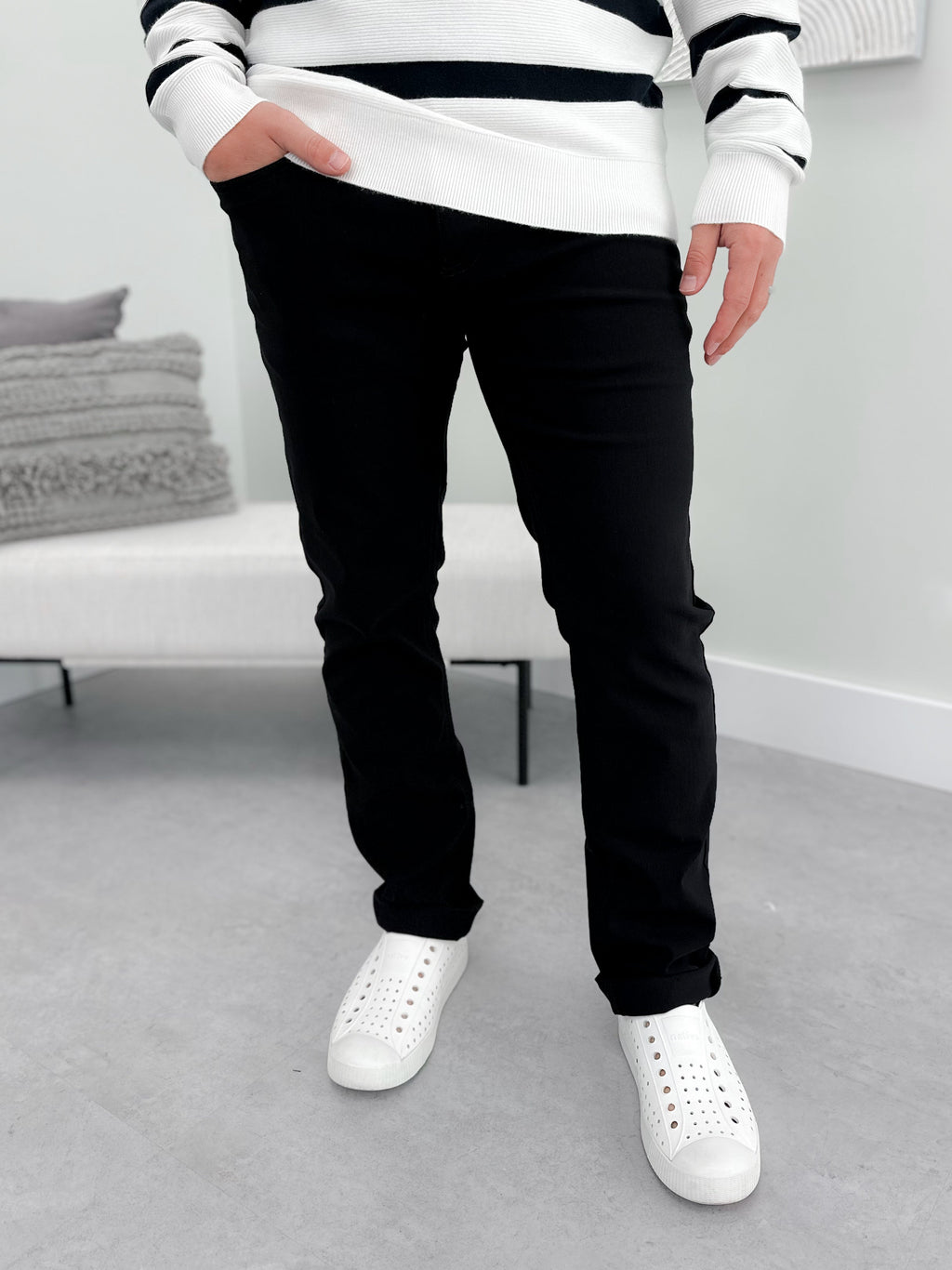 Ethan Super Flex Pants in Black