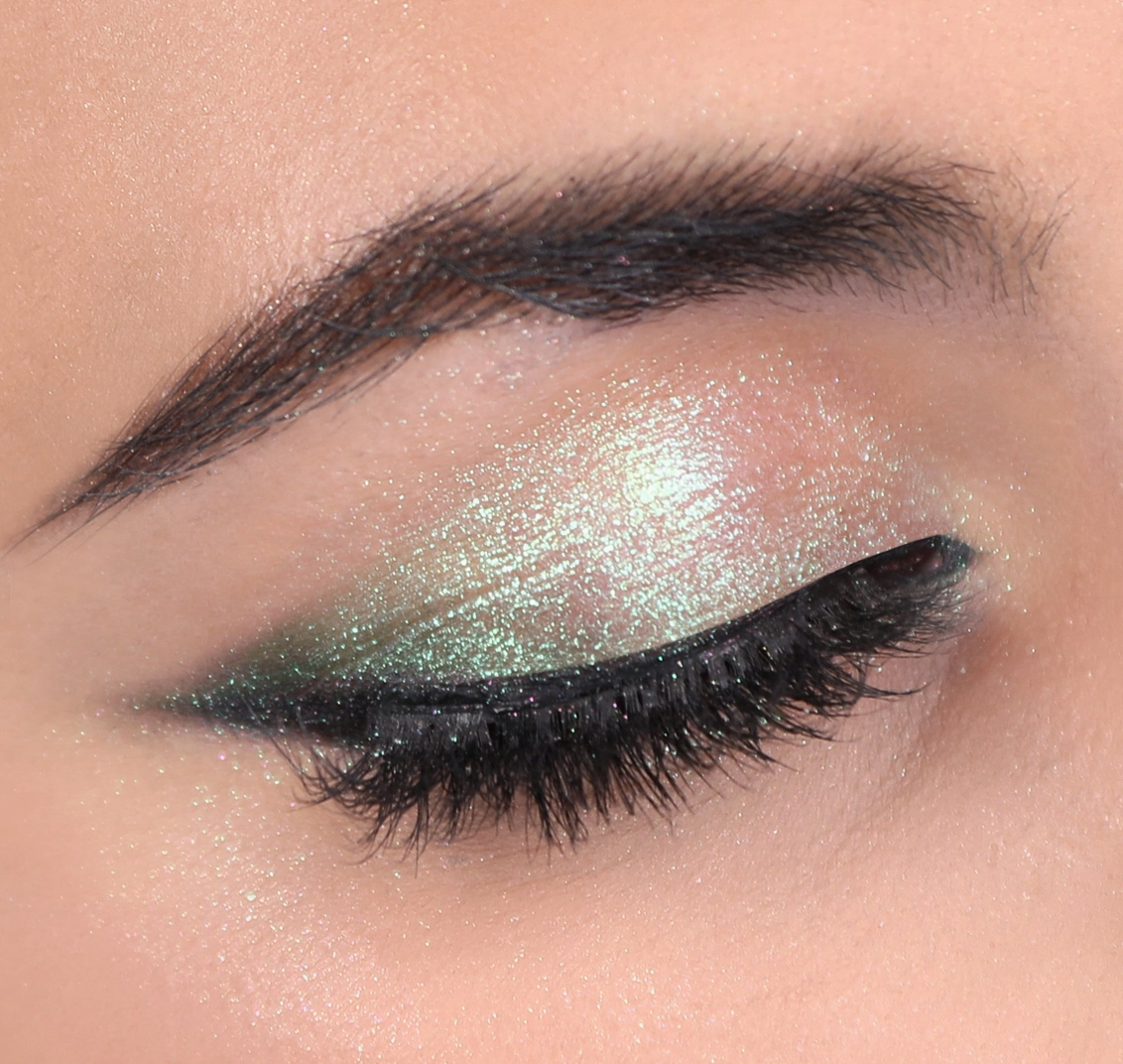 Chroma Light Shadow