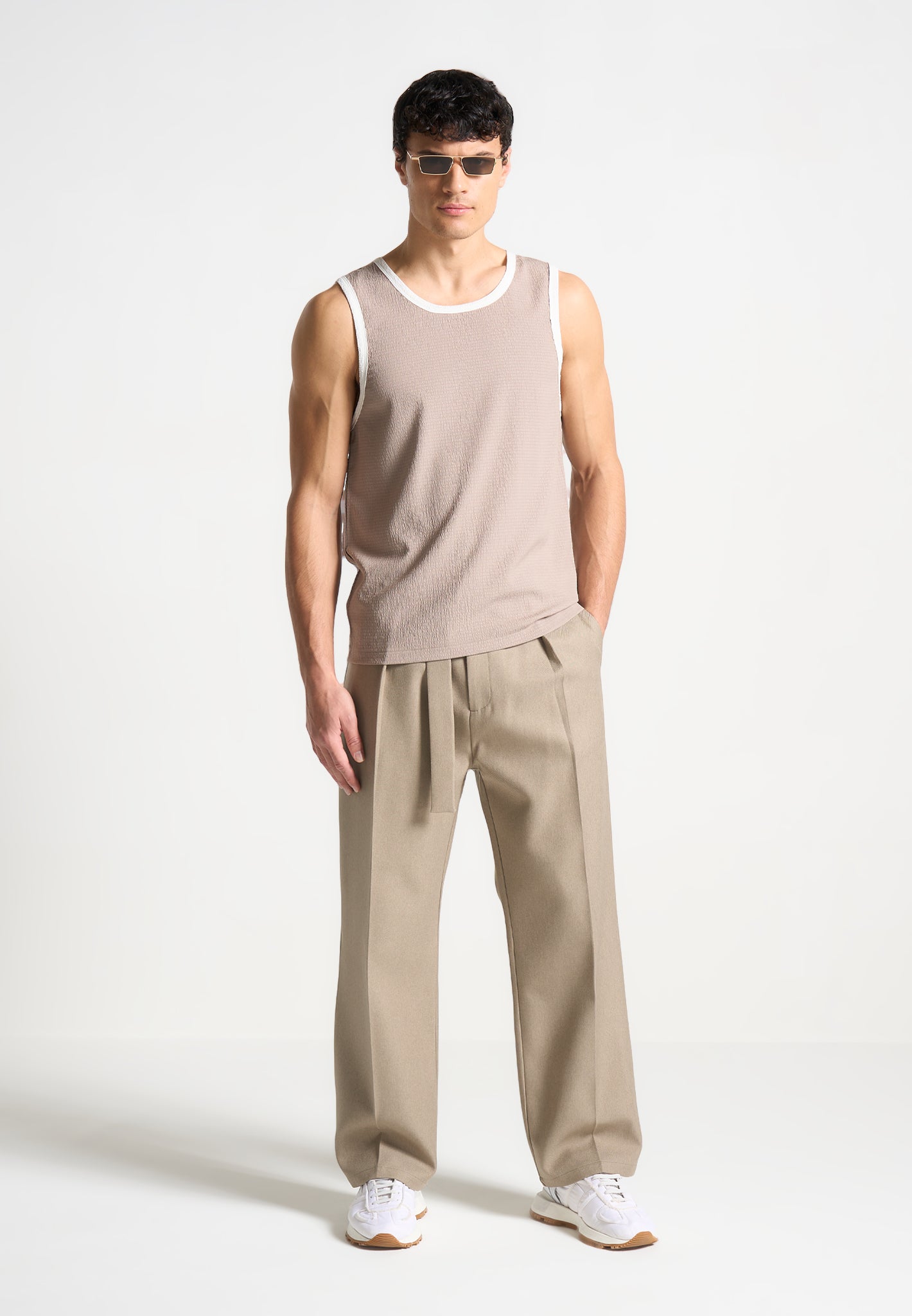 Seersucker Vest - Beige/White