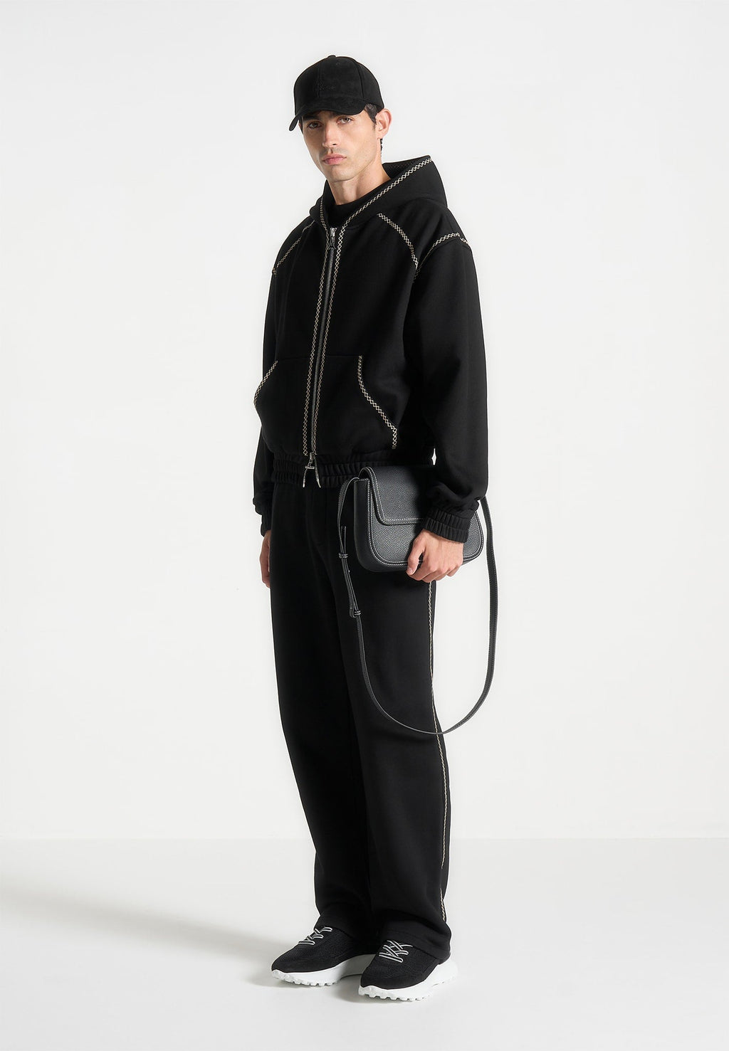 Whipstitch Relaxed Jogger - Black